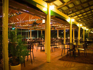 The Bull And Bush Tavern - E Caravan Parks 3