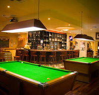 The Bull and Bush Tavern - E Caravan Parks