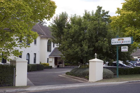The Dormie House - E Caravan Parks 1