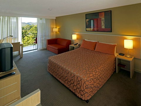 Travelodge Rockhampton - E Caravan Parks 0