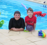 Tuckerbox Motor Inn - E Caravan Parks