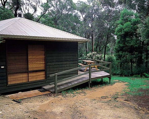Twin Falls Bush Cottages - E Caravan Parks 0