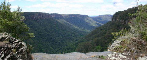 Twin Falls Bush Cottages - E Caravan Parks 2