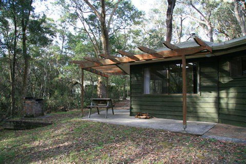 Twin Falls Bush Cottages - E Caravan Parks 3