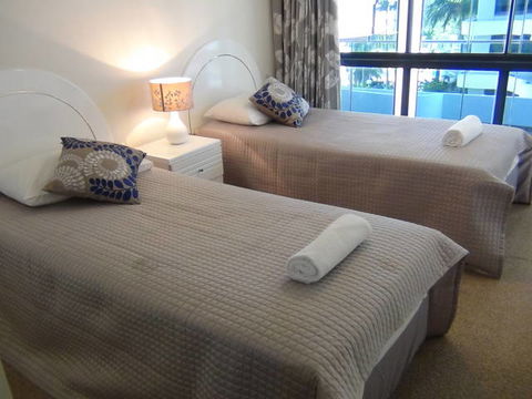 Victoria Square Apartments - E Caravan Parks 8