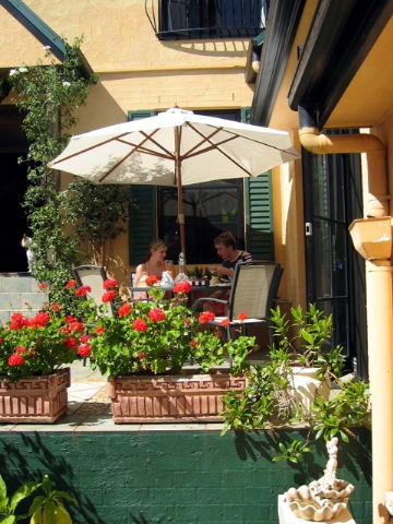 Villa Della Rosa Bed And Breakfast - E Caravan Parks 3