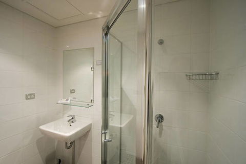 Vulcan Hotel - E Caravan Parks 8