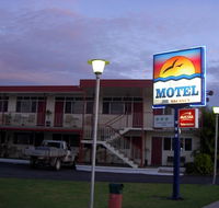 Waterview Motel - E Caravan Parks