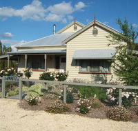 Willowbrook Cottages BBs - E Caravan Parks