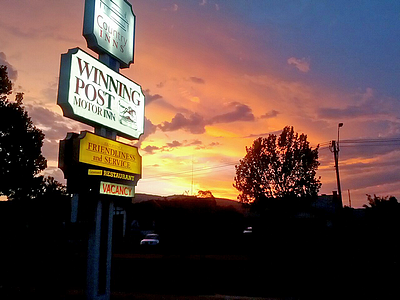Winning Post Motor Inn - E Caravan Parks 0