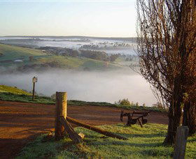 Balingup Heights Hilltop Forest Cottages - E Caravan Parks 0