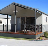 Bowlo Holiday Cabins - E Caravan Parks