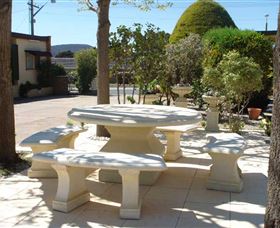 Hillview Motel - E Caravan Parks 0
