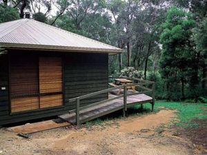 Twin Falls Bush Cottages - E Caravan Parks 6