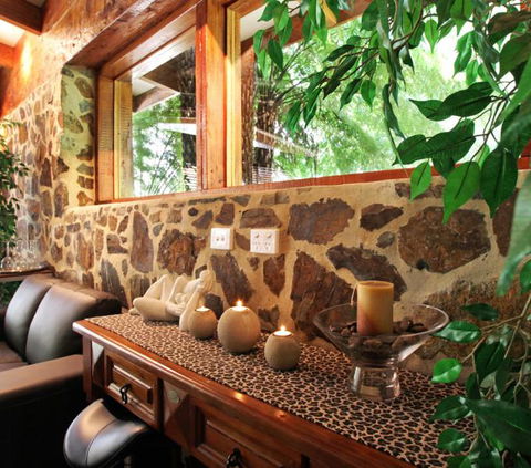 Piaf Day Spa - E Caravan Parks 2