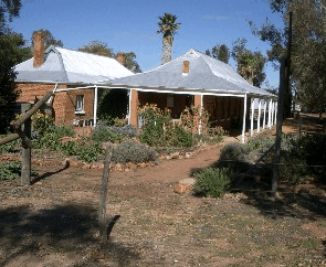 Avondale Discovery Farm - E Caravan Parks