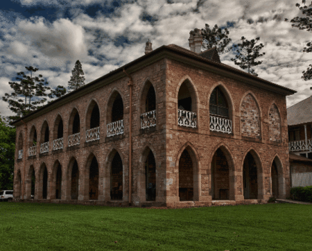 Old Bishopsbourne Chapel - E Caravan Parks