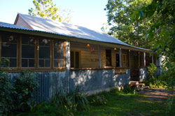 Herveys Range Heritage Tea Rooms - E Caravan Parks 2