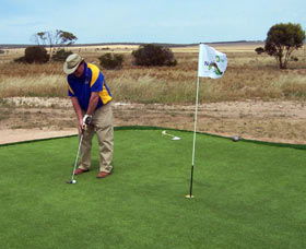 Nullarbor Links World's Longest Golf Course Australia - E Caravan Parks 0