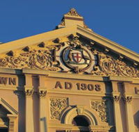 Kalgoorlie Town Hall - E Caravan Parks