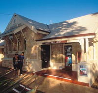 Dongara Heritage Trail - E Caravan Parks