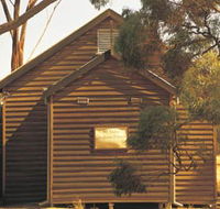 St Lukes Anglican Church - E Caravan Parks