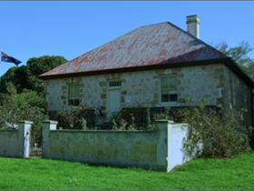 Hope Cottage Museum - E Caravan Parks 0