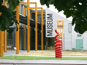 Queen Victoria Museum And Art Gallery - E Caravan Parks 0