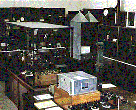 UQ Physics Museum - E Caravan Parks