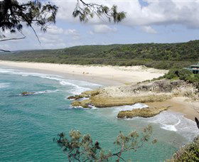 Main Beach, North Stradbroke Island - E Caravan Parks 0