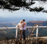 Picnic Point Lookout And Parkland - E Caravan Parks