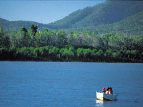 Mackenzie River QLD E Caravan Parks