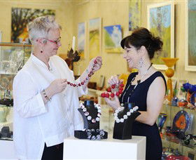 Town & Country Gallery - E Caravan Parks 0