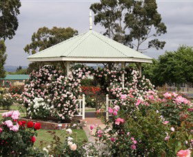 Morwell Centenary Rose Garden - E Caravan Parks 0