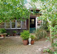 Gumnut Hideaway Gallery - E Caravan Parks