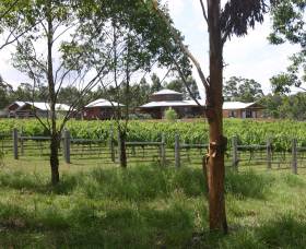 Roses Vineyard At Innes View - E Caravan Parks 3