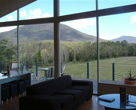 Boat O'Craigo Wines - E Caravan Parks 2