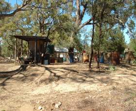 7 Oaks Sapphire Fossicking - E Caravan Parks 1