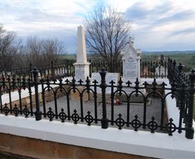 Hamilton Humes Grave - E Caravan Parks 0