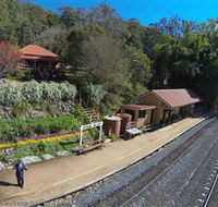 Spring Bluff Railway Station - E Caravan Parks