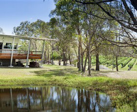 Varias Restaurant And Conference Centre Incorporating Banca Ridge Winery Cellar Door - E Caravan Parks 1