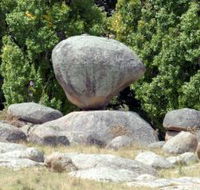 Balancing Rock - E Caravan Parks