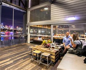The Theatre Bar At The End Of The Wharf - E Caravan Parks 0