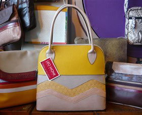 Leo Monk Handbags - E Caravan Parks 2