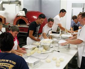 Vesuvio WoodFire Cooking Classes - E Caravan Parks 1
