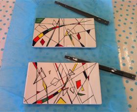 Jennys Painted Pots - E Caravan Parks 0