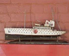 DUNERA  MUSEUM - Hay Internment And Prisoner Of War Camps Interpretive Centre - E Caravan Parks 2