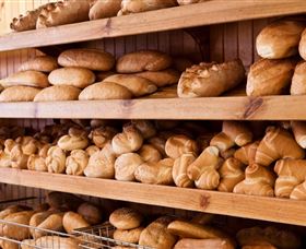 Bertoldo's Pasticceria - E Caravan Parks 0