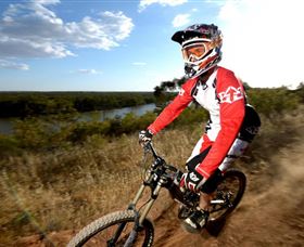 Narrandera Bike And Hike Track - E Caravan Parks 3