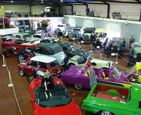 McFeeters Motor Museum And Visitor Information Centre - E Caravan Parks 1